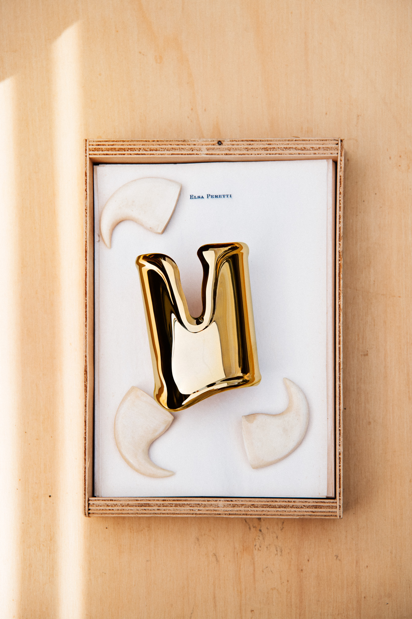 Elsa Peretti™ Bone cuff in 18K Yellow Gold.JPG