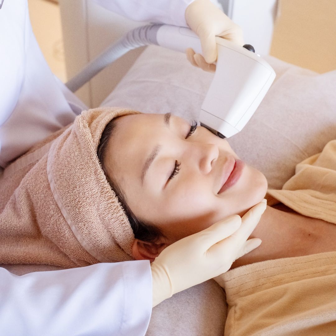 Polly Square for  website (20).jpg