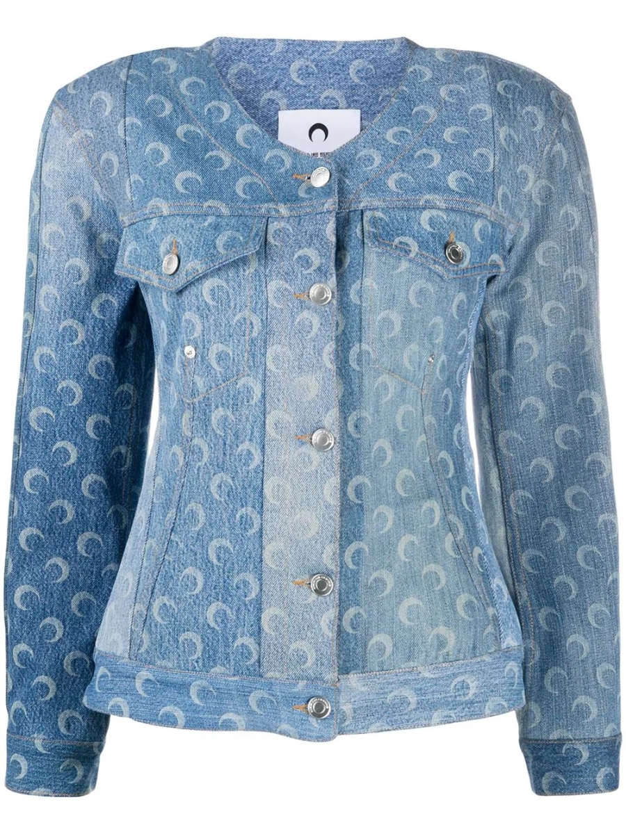 根本是「藍衣天使」！解構Jennie百變粉藍造型配搭