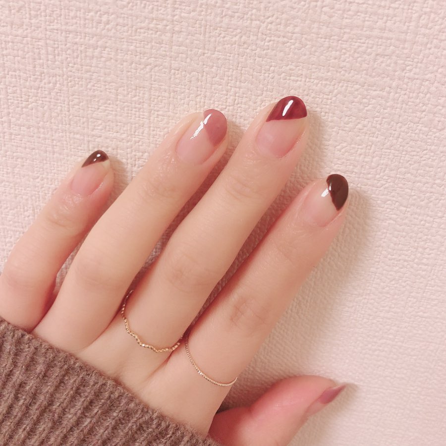 2020新年整新甲！4類20款日式溫柔風紅色系美甲提案