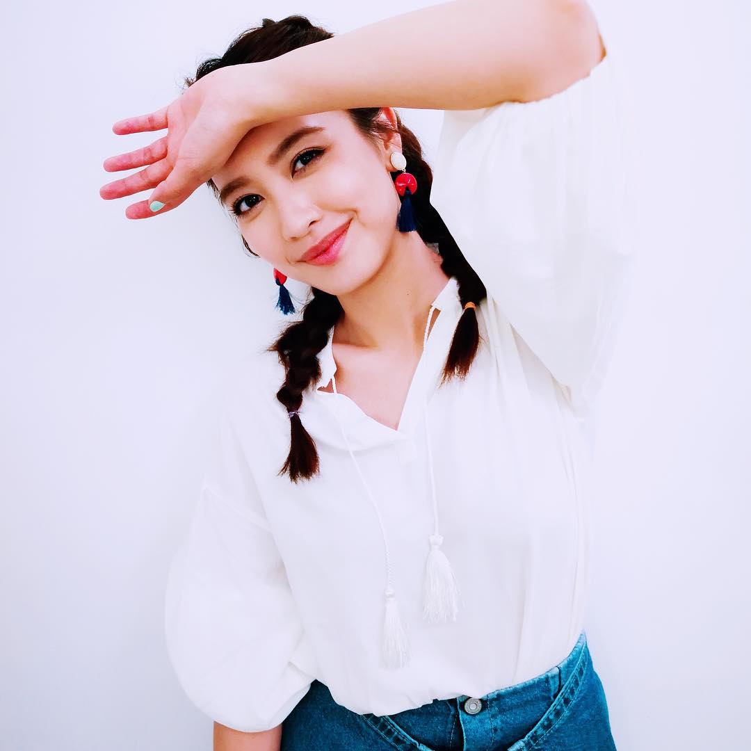 影相只會擺V字手勢？ 12招讓你輕鬆拍出網紅「呃Like」Pose