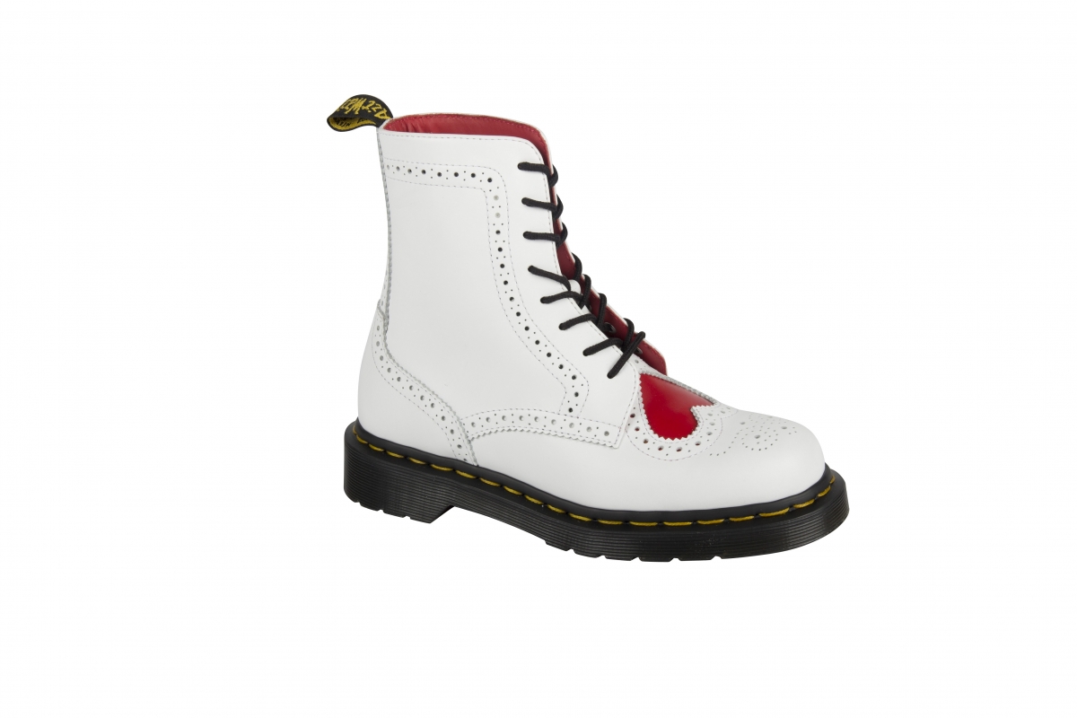 送個心俾情人！Dr. Martens情人節紅心特別版登場