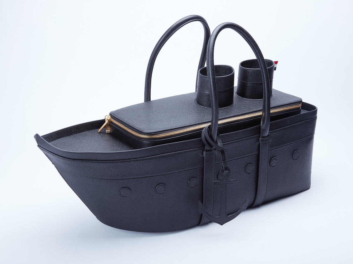 潮住出海！Thom Browne 情侶孖用潮物