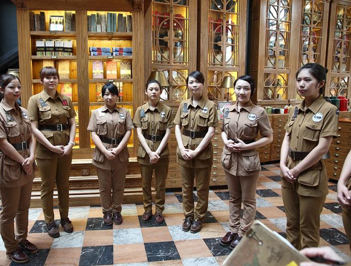 員工制服才是台中「宮原眼科」的重點！