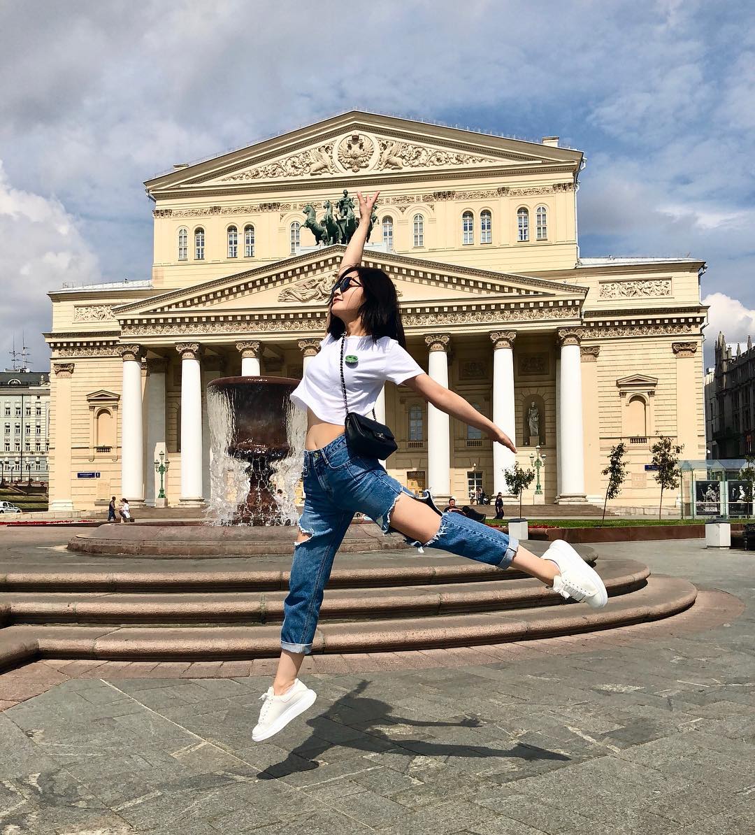 影相只會擺V字手勢？ 12招讓你輕鬆拍出網紅「呃Like」Pose