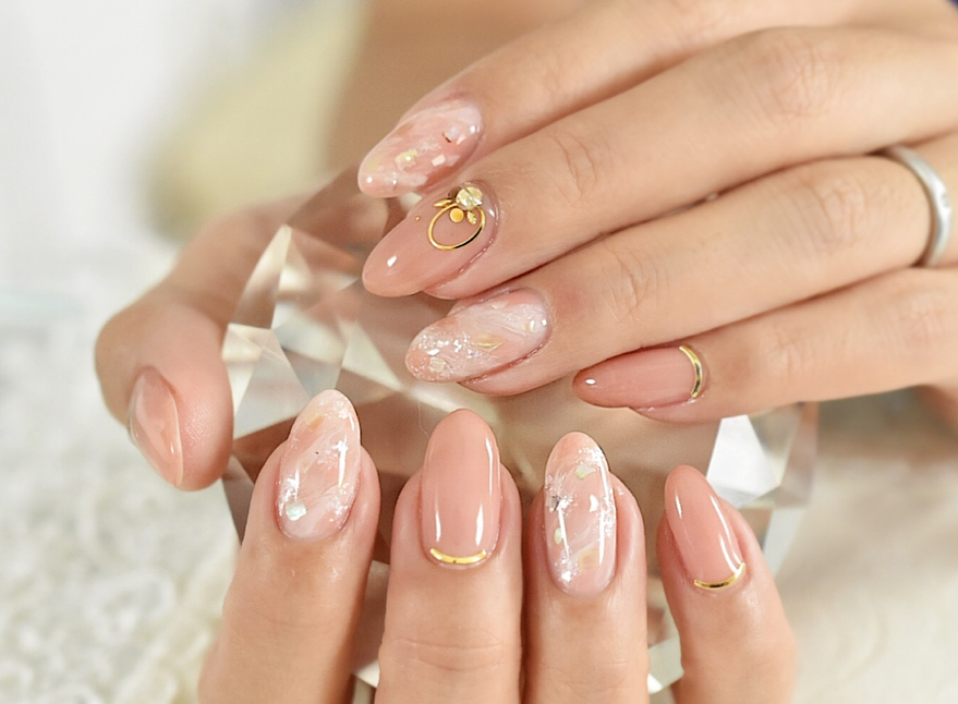 【2020情人節】甜蜜顯氣質！20款粉嫩透明感美甲提案