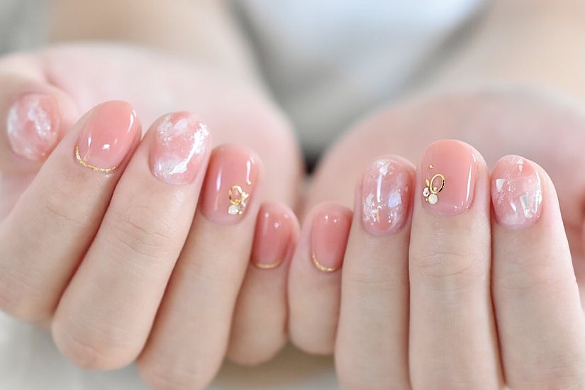 【2020情人節】甜蜜顯氣質！20款粉嫩透明感美甲提案