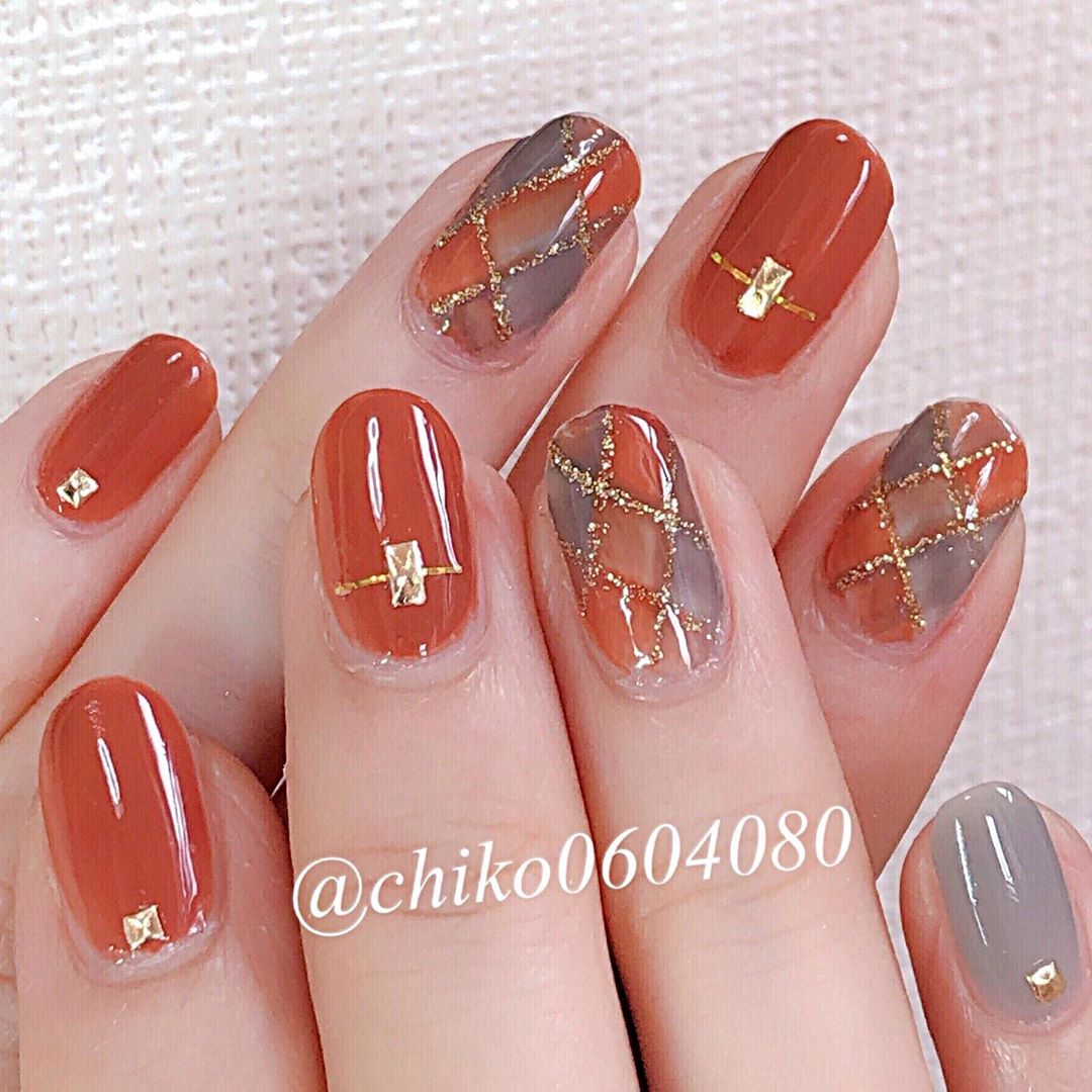 2020新年整新甲！4類20款日式溫柔風紅色系美甲提案