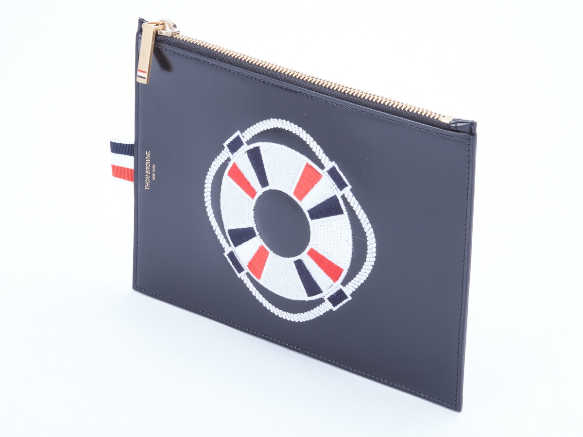 潮住出海！Thom Browne 情侶孖用潮物