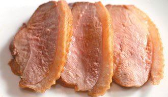 想解決狗狗淚痕問題？原來食紫薯可以幫到手