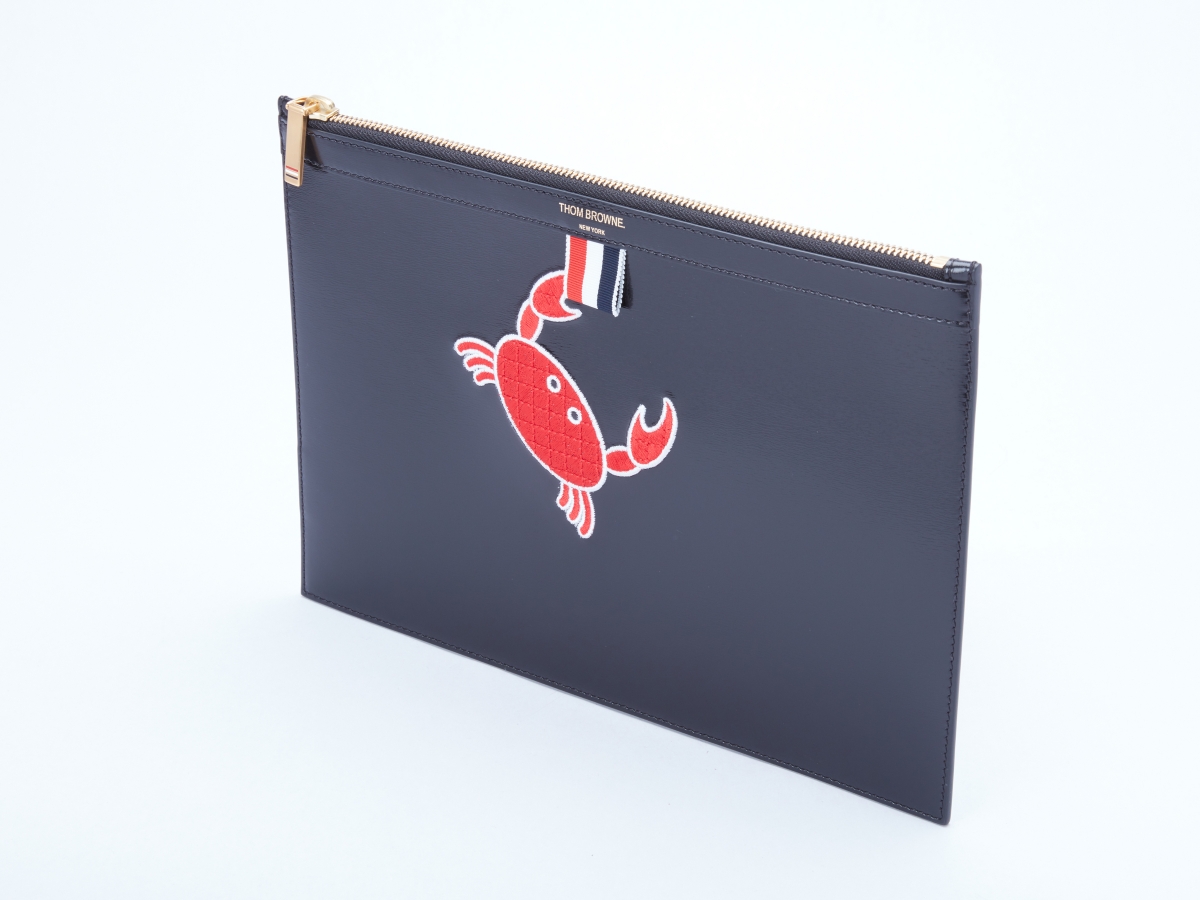 潮住出海！Thom Browne 情侶孖用潮物