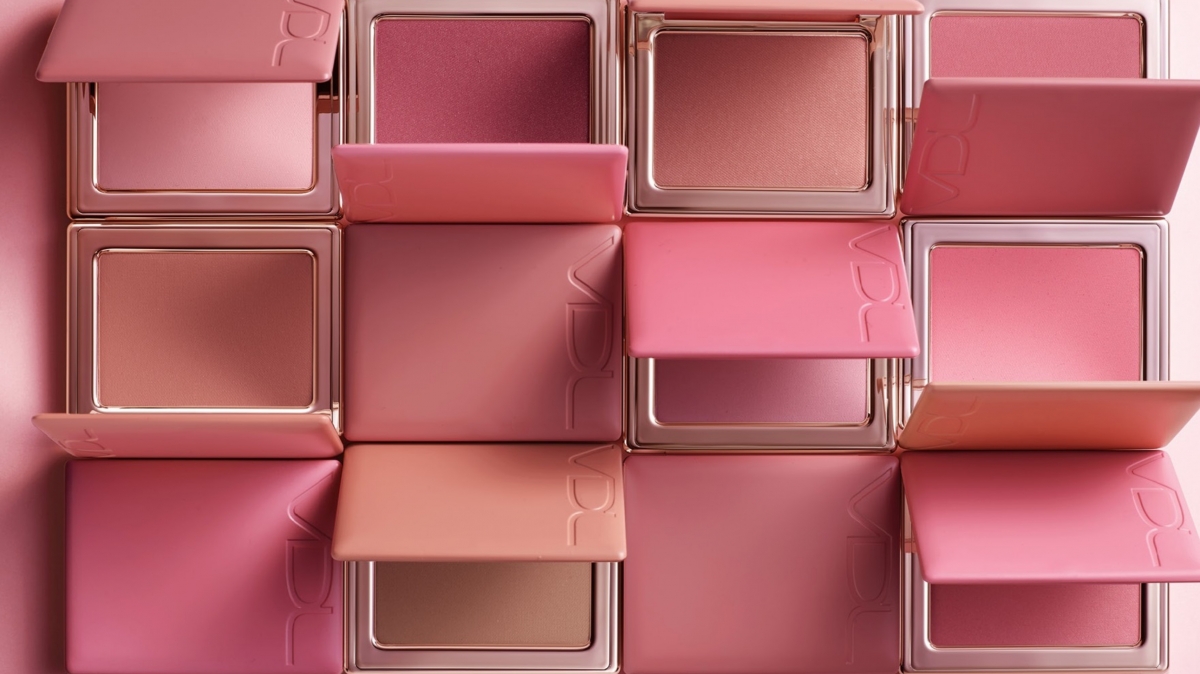 2020 年度 12 款新色登場!VDL 新手必備水彩胭脂好上色! 2020 年度 12 款新色登場!VDL 新手必備水彩胭脂好上色!