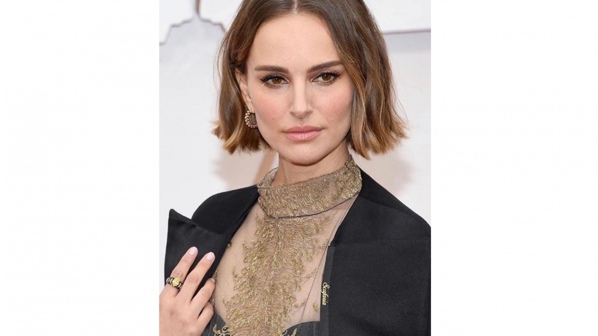 2020 奧斯卡 Dior 紅地毯妝容一覽！Natalie Portman、Sigourney Weaver 、Charlize Theron 三大巨星閃爆全場