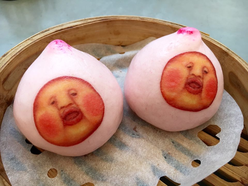 粉屁桃鮮奶流沙包