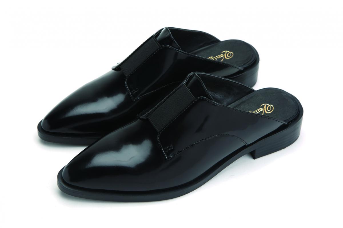 06.Venilla Suite 黑色皮鞋 $1,199