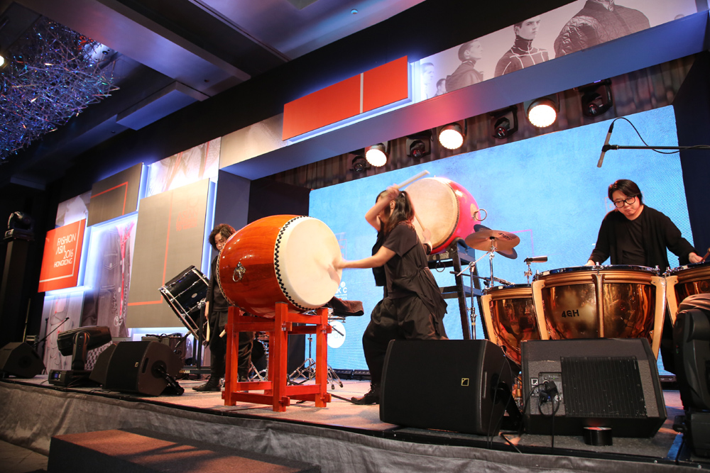 表演嘉賓鼓手四擊頭