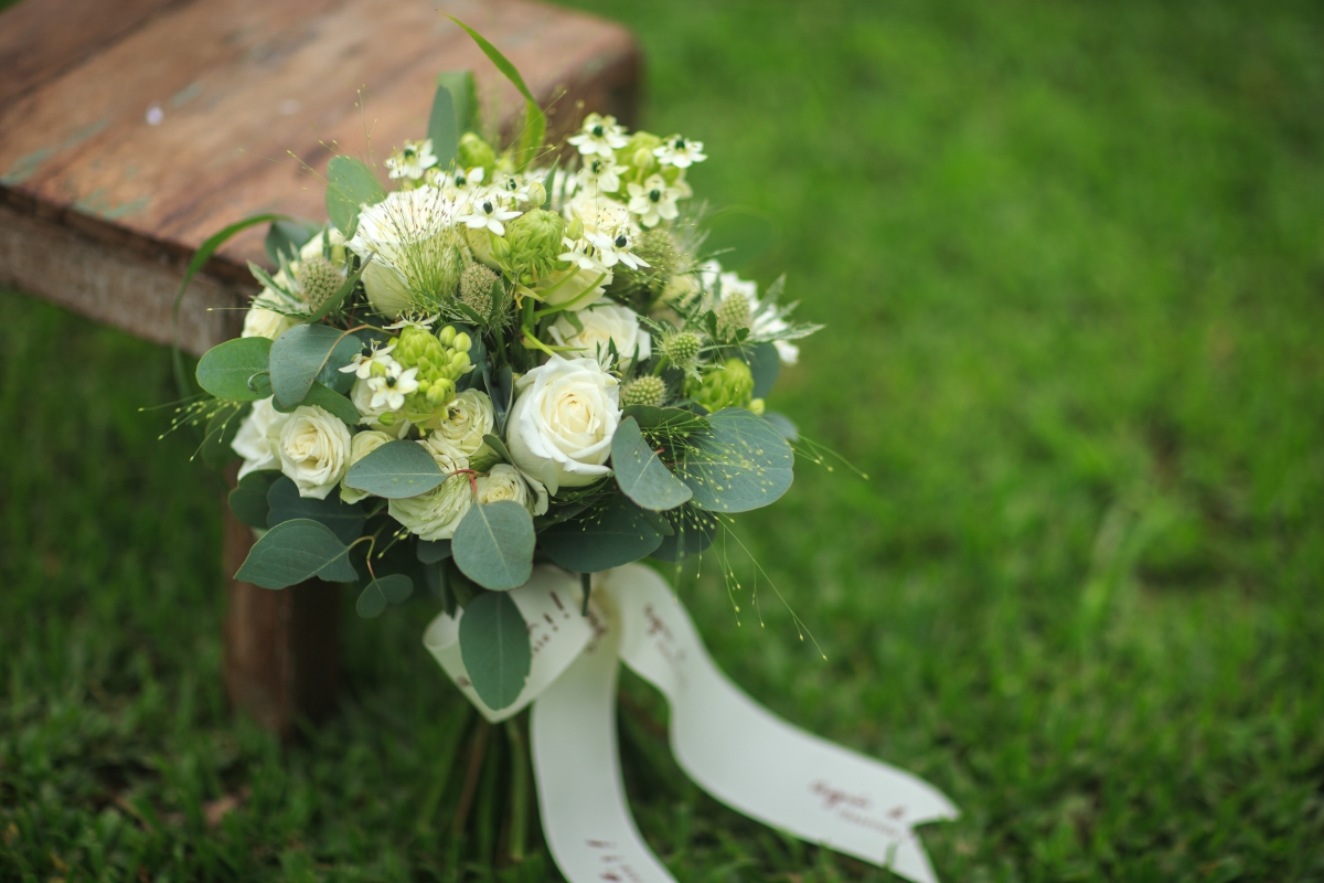 rose and ornithogalum_$1500
