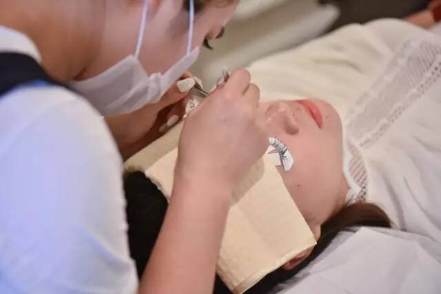 跳出香港扮靚！上海外灘氣質美甲店