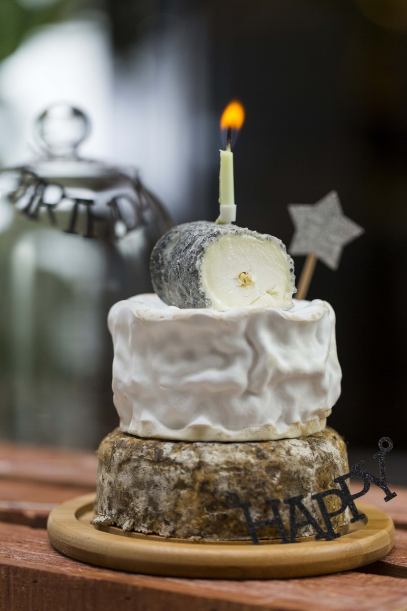 婚宴生日「芝」味 香港首現芝士塔