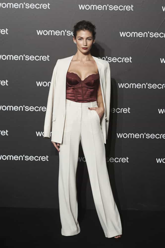 髮型、造型絕對影響外型!Netflix收視冠軍《紙房子》爆紅163cm女主角Tokyo變髮潮服營造長腿索女形象 髮型、造型絕對影響外型!Netflix收視冠軍《紙房子》爆紅163cm女主角Tokyo變髮潮服營造長腿索女形象