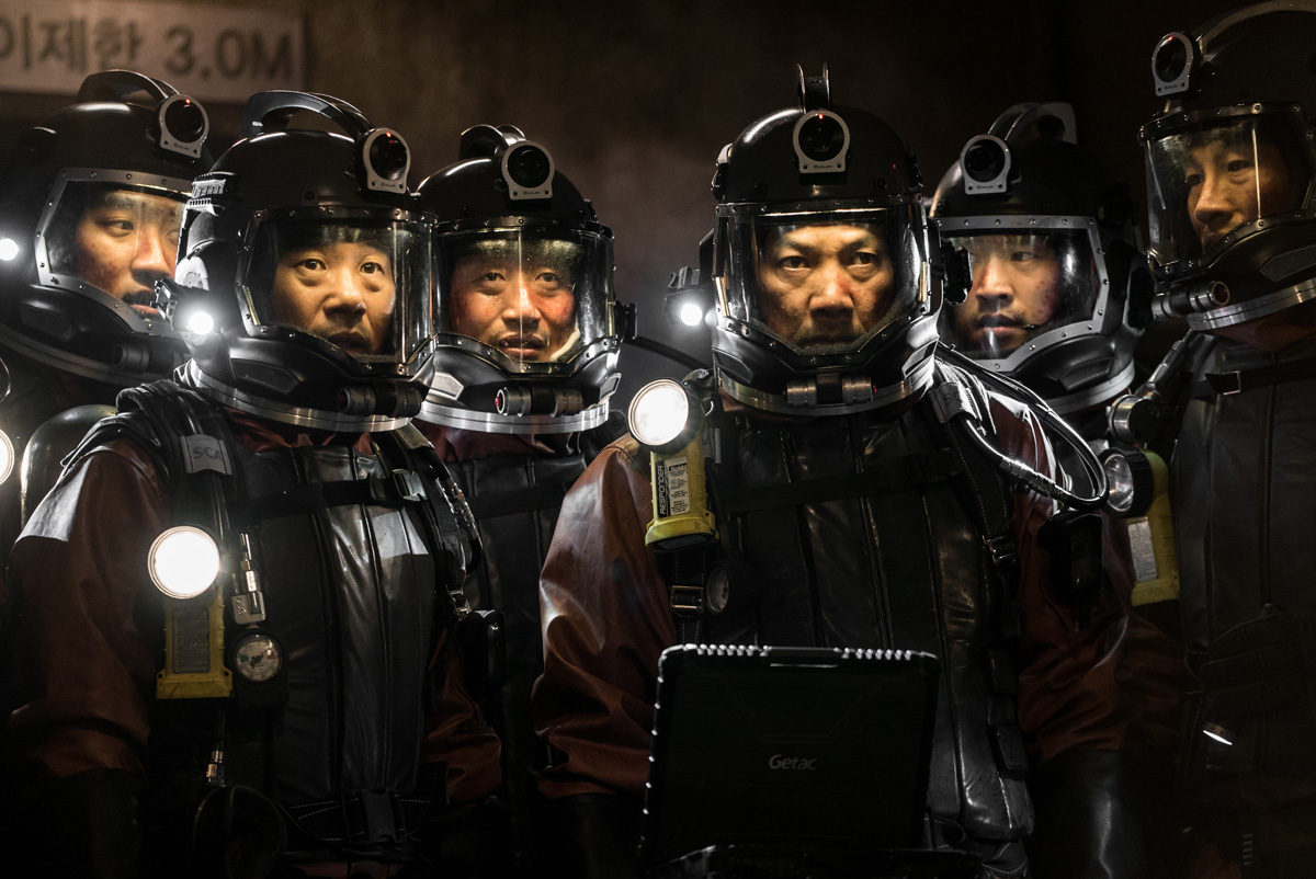 女主角親身經歷！奇洛李維斯新戲《To The Bone》探討厭食症