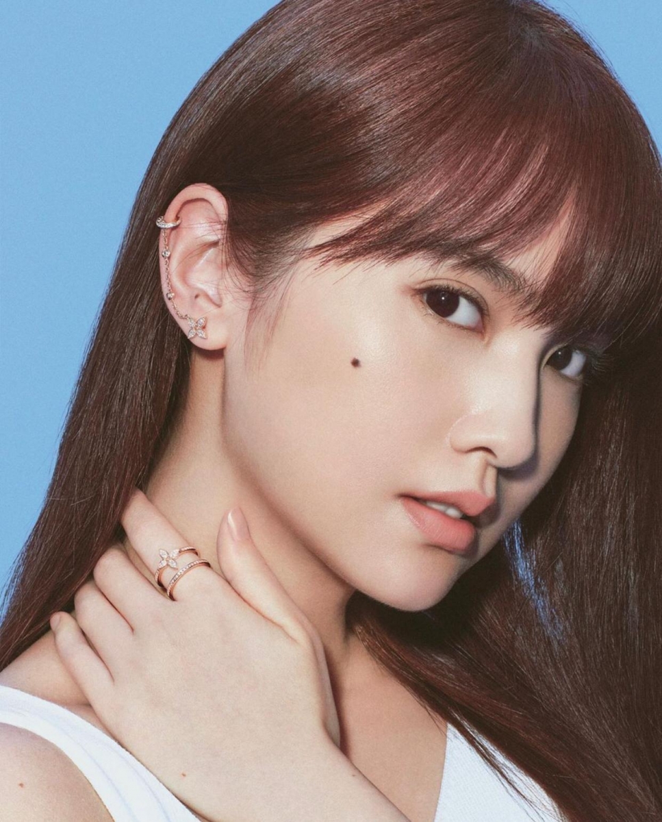 口罩帶常與耳環「糾纏不清」？推介10款防勾型貼耳精緻耳環