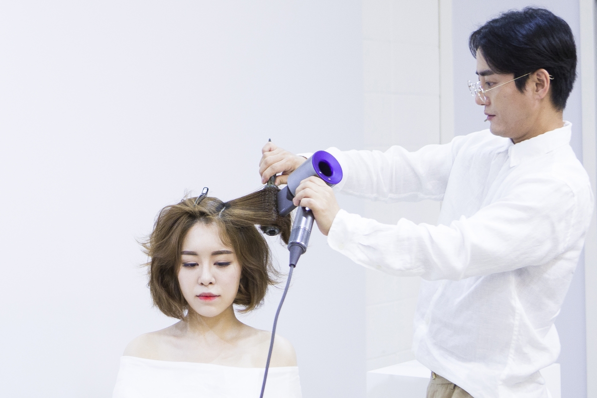 Dyson風筒有幾勁？韓星御用髮型屋Soonsoo老闆親自教路