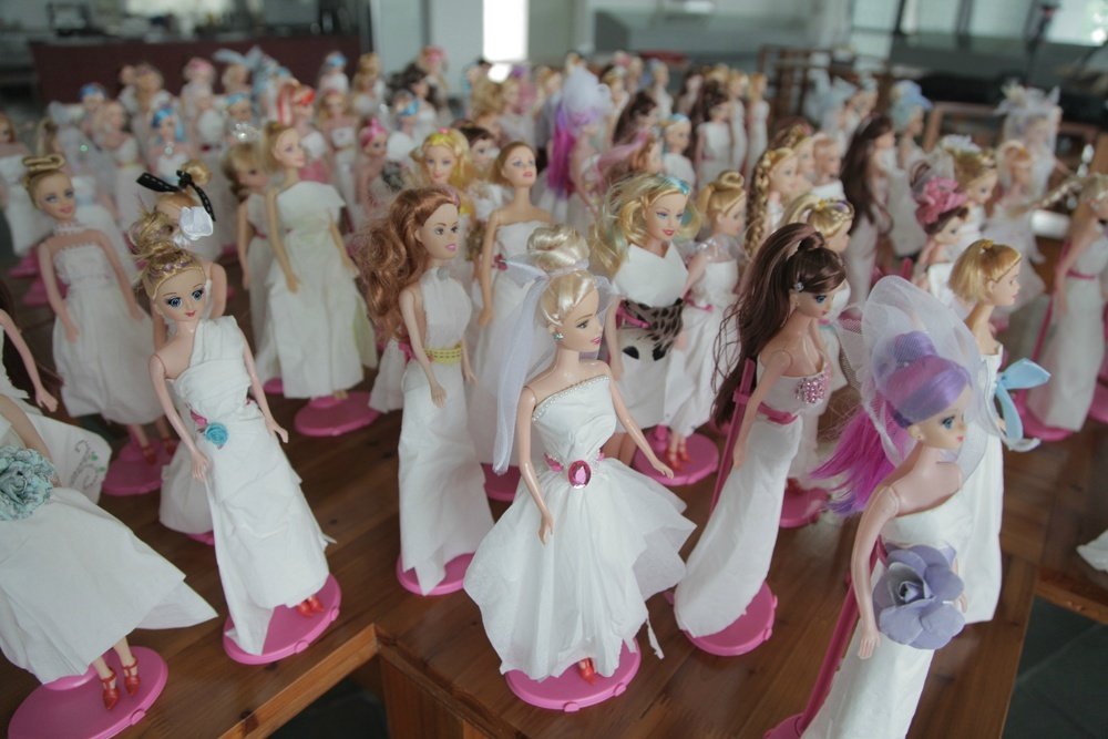 新垣結衣化身紙巾女神！網絡大熱華麗紙巾婚紗