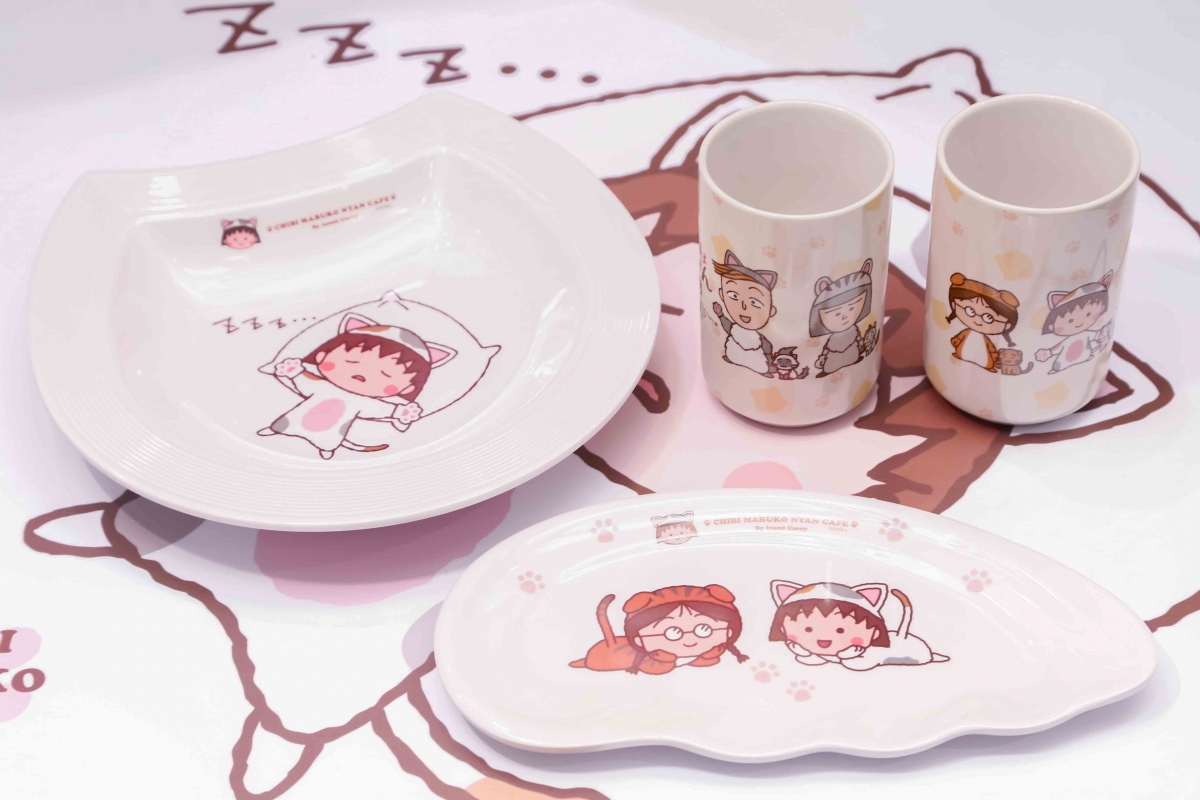 櫻桃小丸子和鐵甲萬能俠現身餐廳