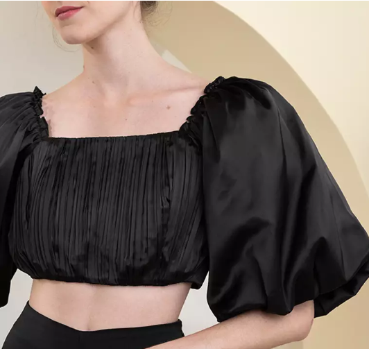 Zalora方領泡泡袖上衣