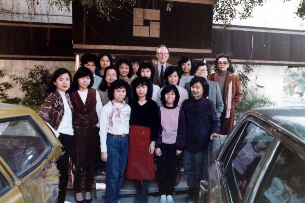 曾麗芬, Winnie Tsang, 狂舞派, 嘉禾電影, 多謝高登先, 高先電影, 高先電影院, Golden Scene, Golden Scene Cinema, 堅尼地城, 電影, 電影人, 電影發行商, 戲院, 電影院, Career, Career Women,